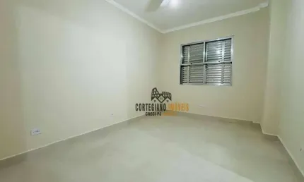 Oportunidade - Apartamento com 1 dormitório à venda  na Quadra da Praia em Santos !