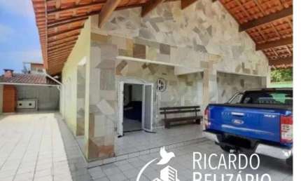 Casa para Venda em Mongaguá, ITAGUAI, 4 dormitórios, 3 banheiros