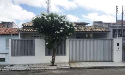 Casa com 3 quartos à venda na Avenida Luciano Monteiro Sobral, 17, Luzia, Aracaju