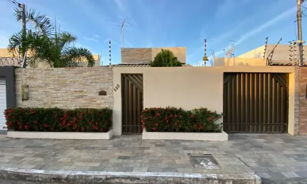Casa na aruana                                                                                        .