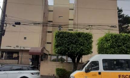 Vende _ se otimo apartamento no pq das árvores ao lado da Estação e terminal grajau