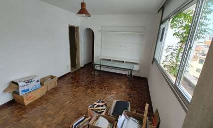 Apartamento à venda de 76m2 com 2 quartos e 1 dependência no Garcia