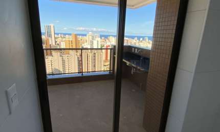 Apartamento à venda de 140m2 com 4 quartos no Caminho das Árvores