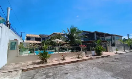 Casa à venda com 4 quartos e 4 suítes no condomínio vilas de jacuípe