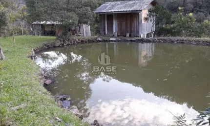 Chácara / sítio com 1 quarto à venda na Rodovia BR-116, 169, Vila Cristina, Caxias do Sul por R$ 600.000
