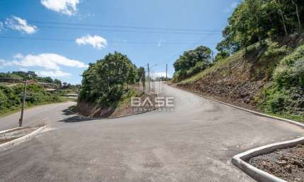 Terreno à venda na Rua Divino João Cavion, QD 6626, Diamantino, Caxias do Sul por R$ 145.000