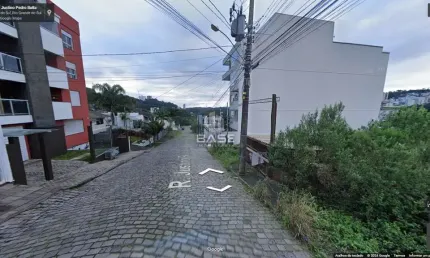 Terreno à venda no Vinhedos, Caxias do Sul  por R$ 180.000