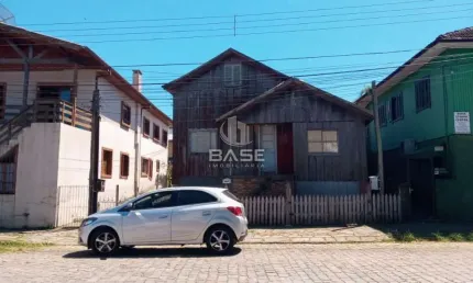 Terreno à venda no Rio Branco, Caxias do Sul  por R$ 300.000