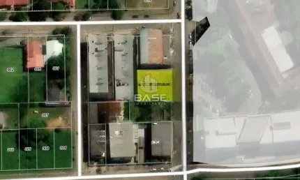 Terreno à venda no Petrópolis, Caxias do Sul  por R$ 1.000.000