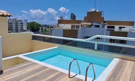 Cobertura com piscina, 3 quartos, 2 vagas soltas no Rio Vermelho