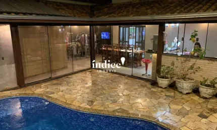 Casa sobrado com 3 suítes á venda no residencial flórida