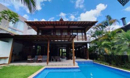 Casa de luxo em condomínio no Alphaville II em Salvador-BA: 4 quartos, 4 suítes, 3 salas, 6 banheiros, 4 vagas de garagem, 440m².