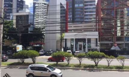 Prédio para locação na Av ACM, 600 mts, frente de rua, excelente para cursos, clinicas, lojas