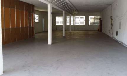 Loja para locação na Baixa dos Sapateiros. 1.200m²,  R$10.000,00