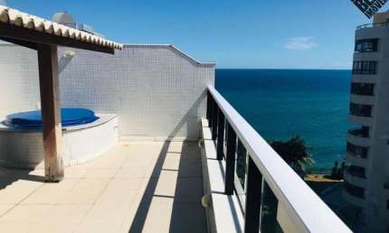 Apartamento tipo cobertura, vista mar à venda com Jacuzi privativa em Ondina