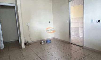 excelente casa de dois dormitorios garagem para 2 carros cob e uma descoberta.