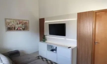 Otima casa de 3 dormitorios com suite, garagem para dois carros vila cassini