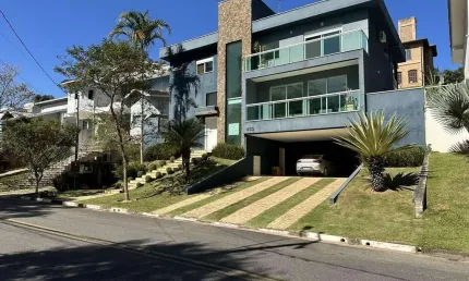 Casa para Venda em Embu das Artes, Parque das Artes, 3 dormitórios, 3 suítes, 4 banheiros, 6 vagas