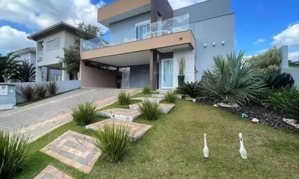Casa à venda na Araucária, 38, Jardim do Golf I, Jandira