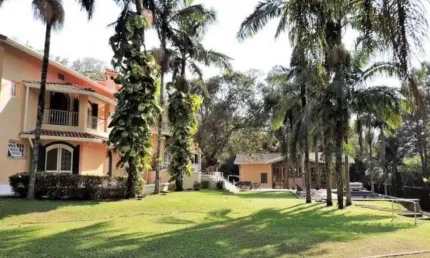 Casa à venda na Rua Astorga, 51, Parque Silvino Pereira, Cotia