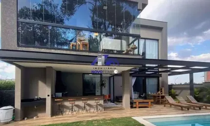 Casa para Venda em Carapicuíba, Granja Viana, 4 dormitórios, 4 suítes, 6 banheiros, 4 vagas