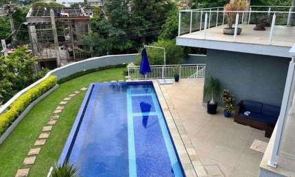 Casa à venda na Rua Rúben Dario Almonacid, 245, São Paulo II, Cotia
