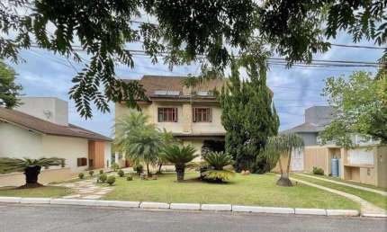 Sobrado para Venda em Carapicuíba, Residencial Euroville, 4 dormitórios, 4 suítes, 6 banheiros, 8 vagas