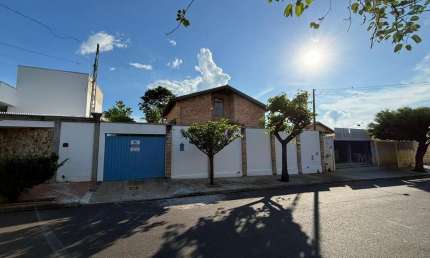 Casa para Venda em Guararapes, Jardim Copacabana, 3 dormitórios, 2 banheiros, 3 vagas