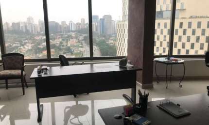Sala Comercial para Locação em Barueri, Empresarial 18 do Forte, 2 banheiros, 1 vaga