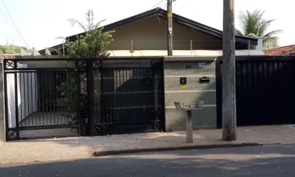 Casa para Venda em Araçatuba, Dona Amélia, 3 dormitórios, 1 suíte, 3 banheiros, 2 vagas