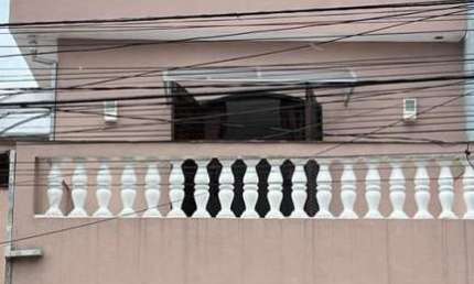 Sobrado para Venda em Barueri, Parque dos Camargos, 4 dormitórios, 2 banheiros, 2 vagas
