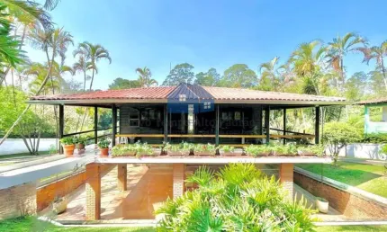 Casa TÉRREA 100% avarandada, voltada para natureza -  Granja Viana