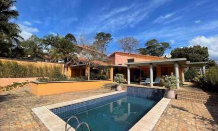 Casa à venda na Tangará, 100, Bosque do Vianna, Cotia