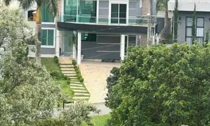 Sobrado para Locação em Jandira, Jardim do Golf I, 5 dormitórios, 3 suítes, 6 banheiros, 4 vagas