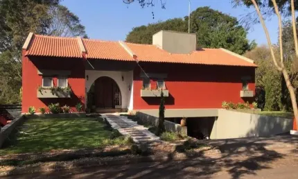 Casa à venda na Rua Nice, 25, Jardim Mediterrâneo, Cotia