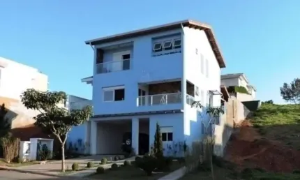 Casa à venda na Avenida Mario Francisco Mota Antunes, 134, Chácaras São Carlos, Cotia