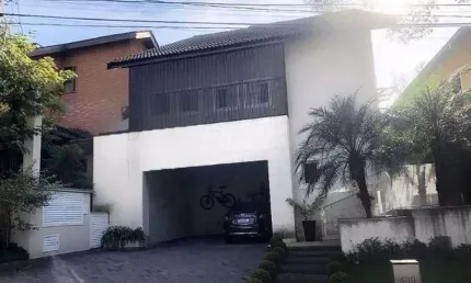 Sobrado para Locação em Santana de Parnaíba, Alphaville