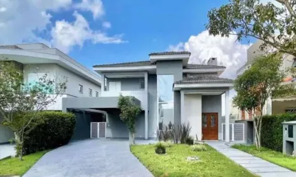 Casa à venda na Alameda Mário Lago, 320, Moinho Velho, Cotia