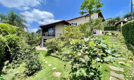 Sobrado para Venda em Embu das Artes, Parque das Artes, 4 dormitórios, 2 suítes, 4 banheiros, 6 vagas