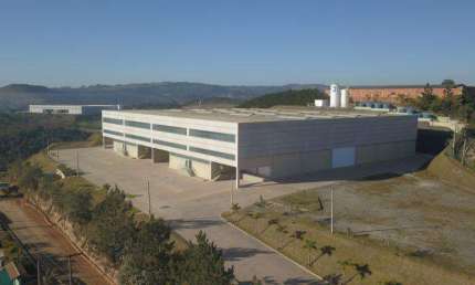 Casa para alugar na Estrada Municipal Emil Scaff, 360, Mombaça, São Roque
