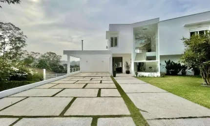 Casa para Venda em Carapicuíba, Palos Verdes, 4 dormitórios, 4 suítes, 6 banheiros, 8 vagas