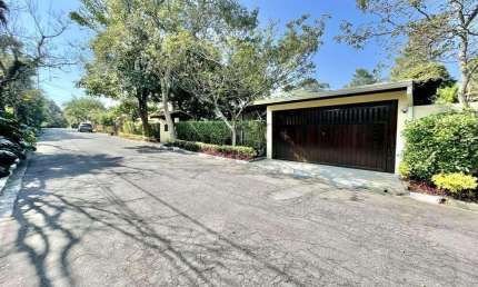 Casa para Venda em Carapicuíba, Parque Primavera, 3 dormitórios, 3 suítes, 4 banheiros, 2 vagas