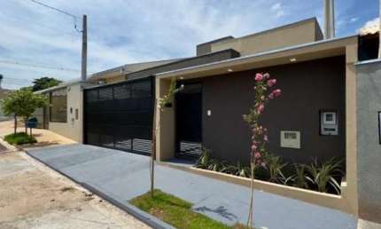 Casa para Venda em São José do Rio Preto, Parque das Amoras II, 3 dormitórios, 1 suíte, 2 banheiros, 2 vagas