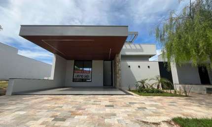 Casa para Venda em Araçatuba, Chácaras Arco-Íris, 3 dormitórios, 3 suítes, 5 banheiros, 4 vagas