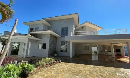Casa para Venda em Araçatuba, Icaray, 3 dormitórios, 3 suítes, 6 banheiros, 4 vagas