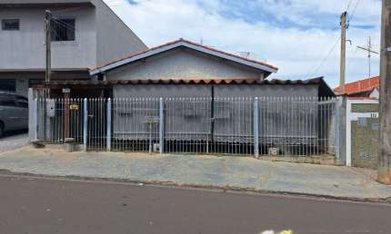 Casa com 2 quartos à venda no Santa Cruz, Jaguariúna , 338 m2 por R$ 550.000