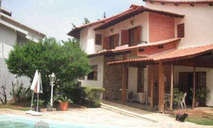 Casa à venda no Condomínio Vale do Itamaracá, 4 Suites - Valinhos/SP