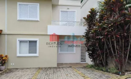 Casa em Vila Condomínio em Valinhos,com 03 quartos sendo 01 suíte,lavabo,banheiro social,cozinha planejada,espaço gourmet excelente,portaria 24 horas