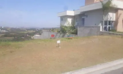 Terreno com ótima localização no condomínio toscana.