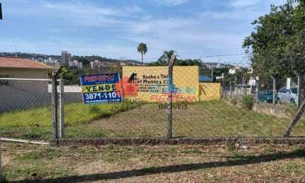 Terreno de esquina em no bairro São Cristovão Valinhos SP.